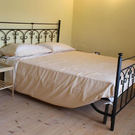Sa Domu Beccia B&B Uras Luaran gambar