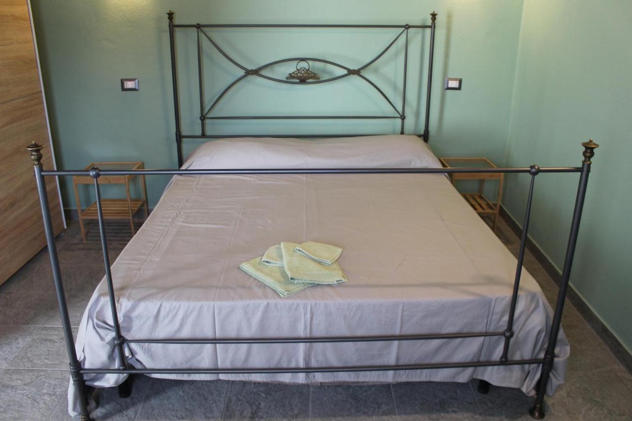 Sa Domu Beccia B&B Uras Luaran gambar