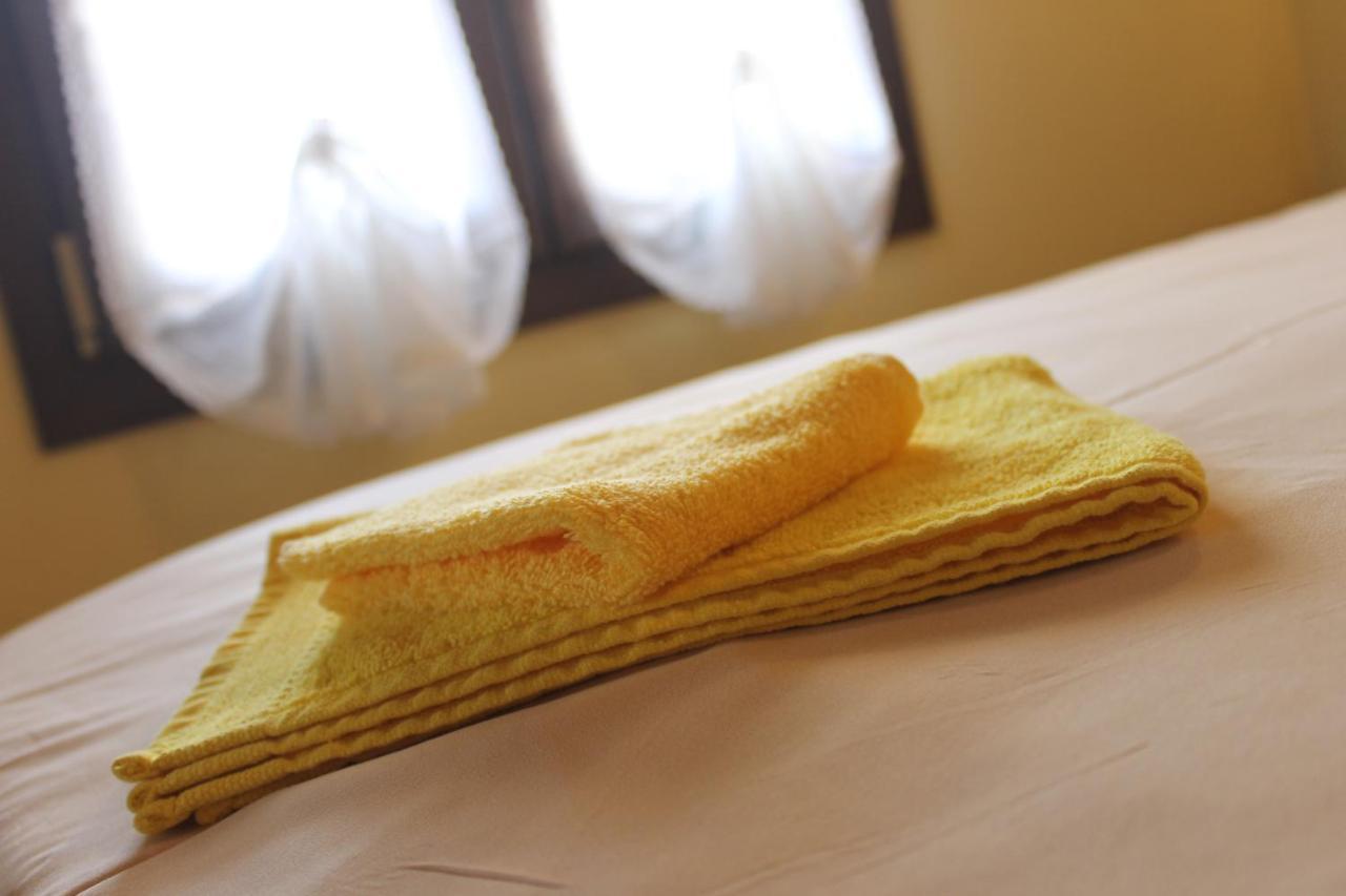 Sa Domu Beccia B&B Uras Luaran gambar